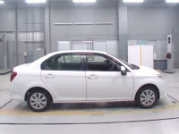 Toyota COROLLA AXIO лот № 30245 оценка 4.5  с аукциона в Японии 2