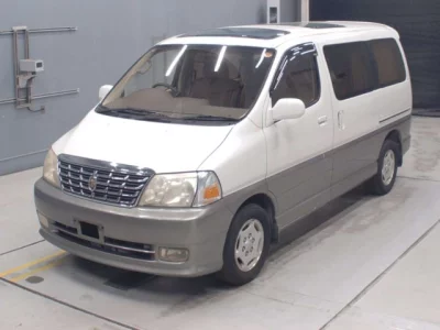 Toyota HIACE  с аукциона в Японии
