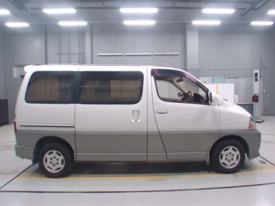 Toyota HIACE  с аукциона в Японии