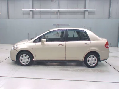 Nissan Tiida Latio