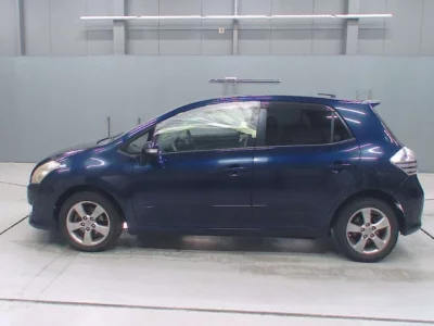 Toyota BLADE  с аукциона в Японии