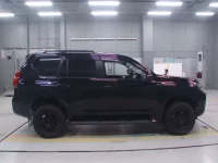 Toyota LAND CRUISER PRADO лот № 30224 оценка 4.5  с аукциона в Японии 2