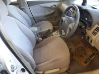 Toyota COROLLA AXIO лот № 70117 оценка 3  с аукциона в Японии 7