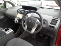 Toyota PRIUS ALPHA лот № 30358 оценка 3.5  с аукциона в Японии 6