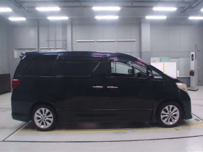 Toyota ALPHARD  с аукциона в Японии