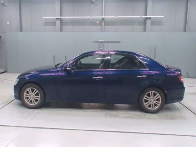 Toyota MARK X  с аукциона в Японии