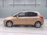 Nissan TIIDA лот № 30376 оценка 3.5  с аукциона в Японии 3