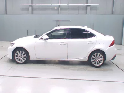 Lexus IS  с аукциона в Японии