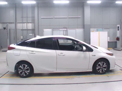 Toyota PRIUS PHV