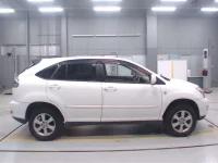 Toyota HARRIER лот № 30385 оценка 4  с аукциона в Японии 2