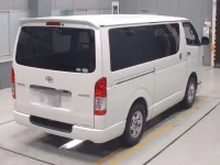 Toyota HIACE VAN лот № 30357 оценка 4.5  с аукциона в Японии 1