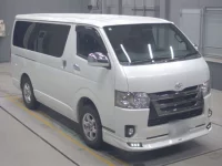 Toyota HIACE VAN лот № 30357 оценка 4.5  с аукциона в Японии 4