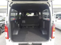 Toyota HIACE VAN лот № 30357 оценка 4.5  с аукциона в Японии 9