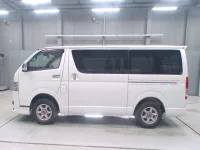 Toyota HIACE VAN лот № 30357 оценка 4.5  с аукциона в Японии 3