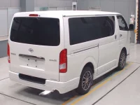 Toyota HIACE VAN лот № 30375 оценка 4.5  с аукциона в Японии 1