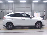 Toyota HARRIER лот № 30414 оценка 6  с аукциона в Японии 2