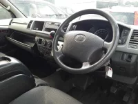 Toyota HIACE лот № 30379 оценка R  с аукциона в Японии 6