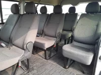 Toyota HIACE лот № 30379 оценка R  с аукциона в Японии 9