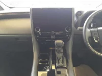 Toyota ALPHARD лот № 30426 оценка 6  с аукциона в Японии 8