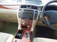 Toyota CROWN лот № 10112 оценка 3.5  с аукциона в Японии 8