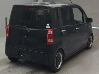 Subaru LUCRA лот № 4379 оценка 3  с аукциона в Японии 1