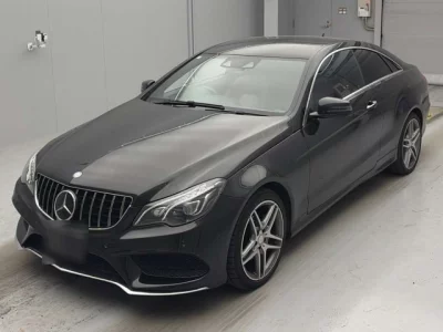 Mercedes-Benz E CLASS  с аукциона в Японии