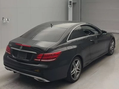 Mercedes-Benz E CLASS  с аукциона в Японии