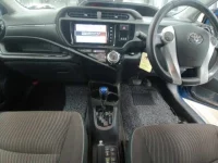 Toyota AQUA лот № 30082 оценка 3.5  с аукциона в Японии 8