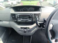 Toyota VOXY лот № 50219 оценка R  с аукциона в Японии 8