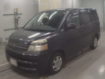Toyota VOXY  с аукциона в Японии