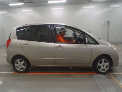 Toyota COROLLA SPACIO  с аукциона в Японии