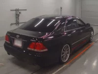 Toyota CROWN лот № 10257 оценка 4  с аукциона в Японии 1