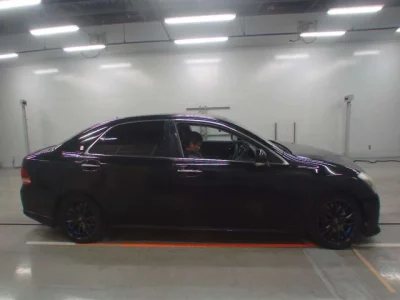 Toyota CROWN  с аукциона в Японии