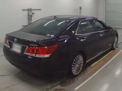 Toyota CROWN  с аукциона в Японии