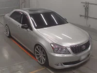 Toyota CROWN лот № 30267 оценка 3.5  с аукциона в Японии 4