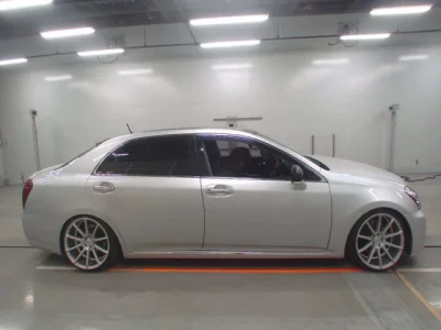 Toyota CROWN  с аукциона в Японии