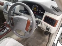 Toyota CROWN лот № 50092 оценка 4  с аукциона в Японии 6