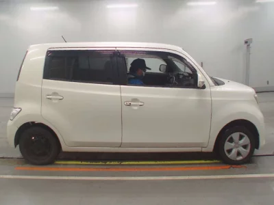 Toyota bB
