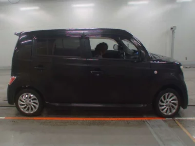 Toyota BB  с аукциона в Японии