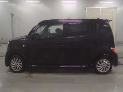 Toyota BB  с аукциона в Японии