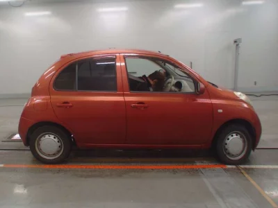 Nissan March