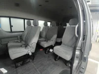 Toyota HIACE лот № 30033 оценка R  с аукциона в Японии 9