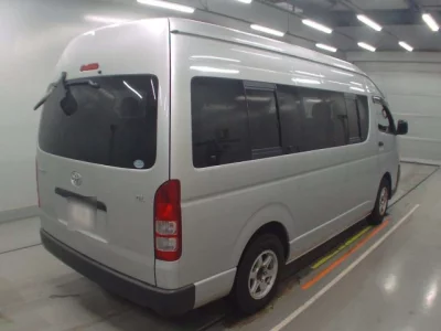 Toyota HIACE  с аукциона в Японии