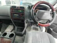 Toyota GRANVIA лот № 30164 оценка 3.5  с аукциона в Японии 8