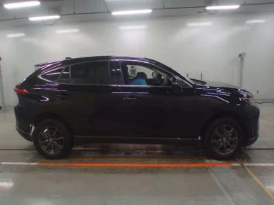 Toyota HARRIER  с аукциона в Японии