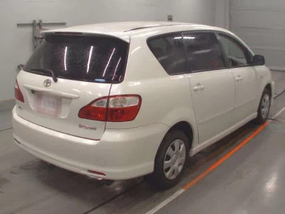 Toyota Ipsum