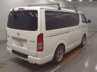 Toyota HIACE VAN лот № 30182 оценка 3  с аукциона в Японии 1