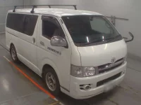 Toyota HIACE VAN лот № 30182 оценка 3  с аукциона в Японии 4