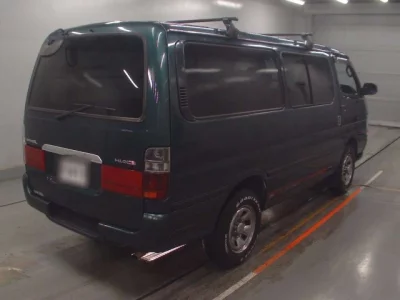Toyota HiAce Van