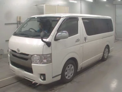 Toyota HiAce Van